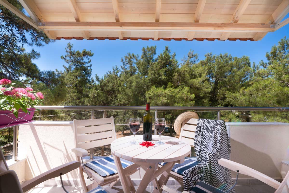 يميناريا Villa Ermioni Apartments المظهر الخارجي الصورة