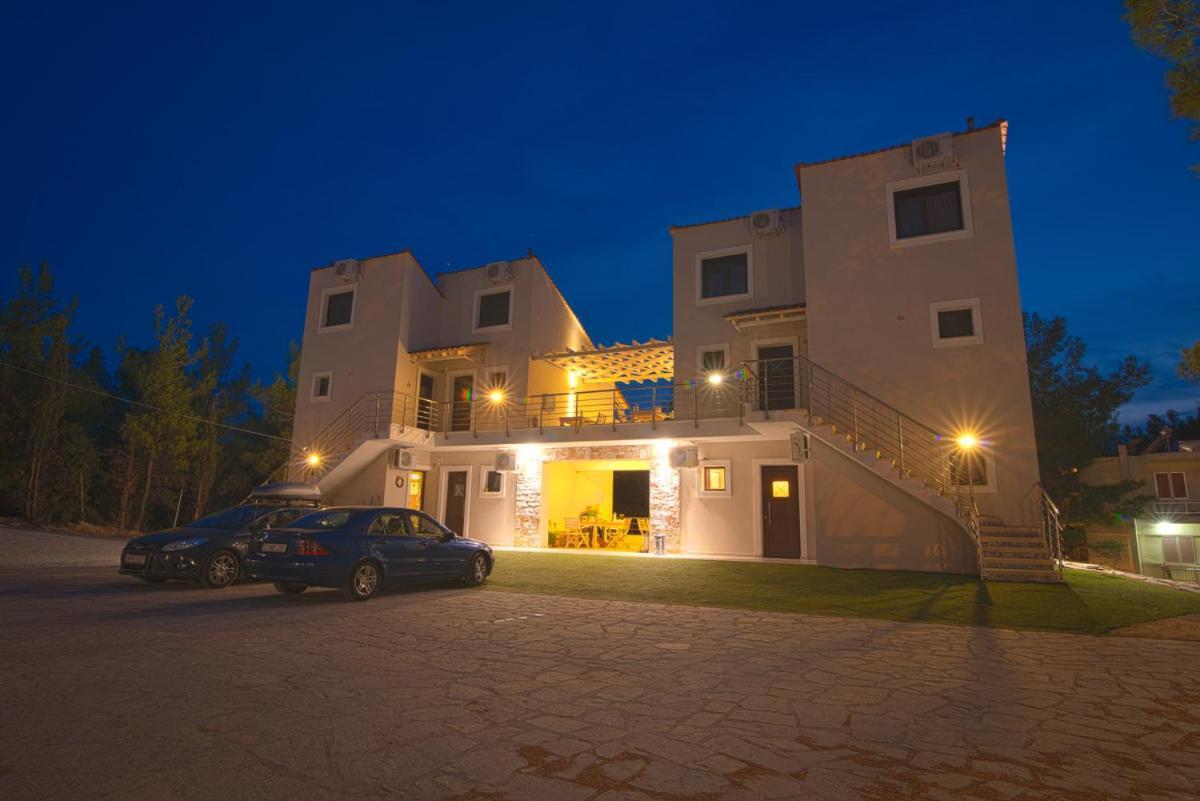 يميناريا Villa Ermioni Apartments المظهر الخارجي الصورة